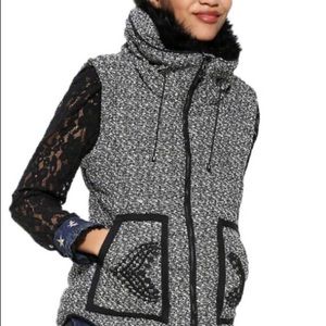 DESIGUAL convertible vest sz 40